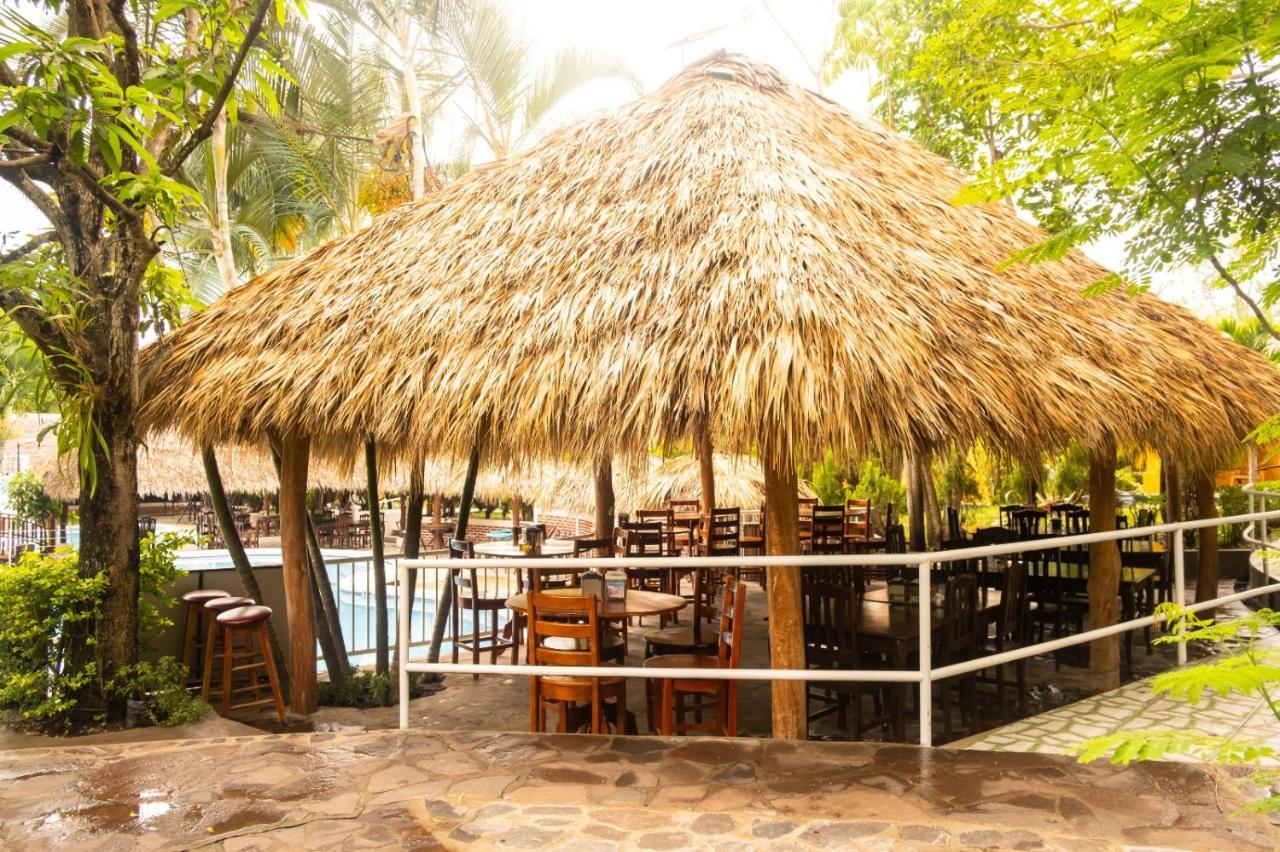 Apart Hotel Acuarious de Luis Estelí Extérieur photo