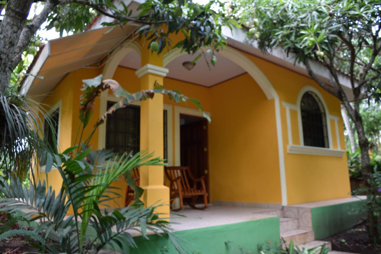 Apart Hotel Acuarious de Luis Estelí Extérieur photo