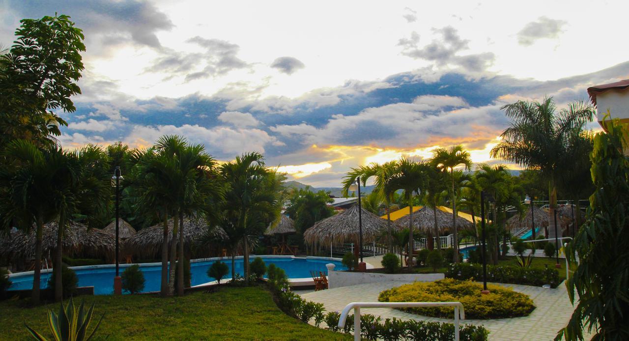 Apart Hotel Acuarious de Luis Estelí Extérieur photo
