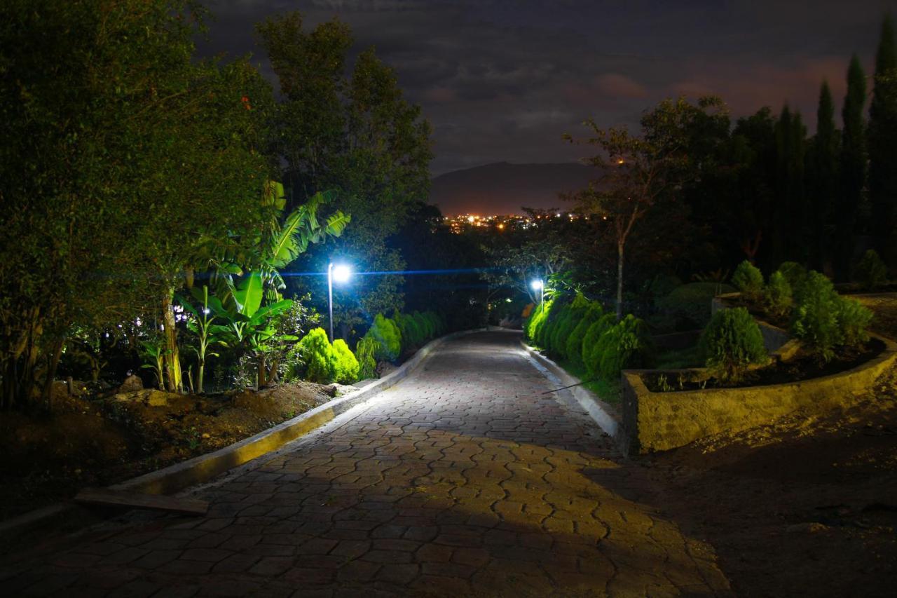 Apart Hotel Acuarious de Luis Estelí Extérieur photo