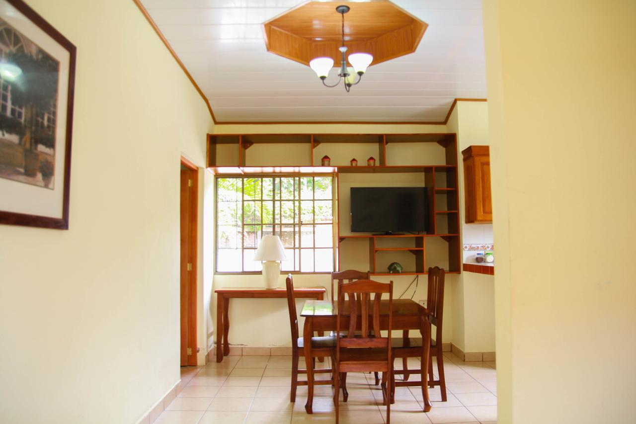 Apart Hotel Acuarious de Luis Estelí Extérieur photo