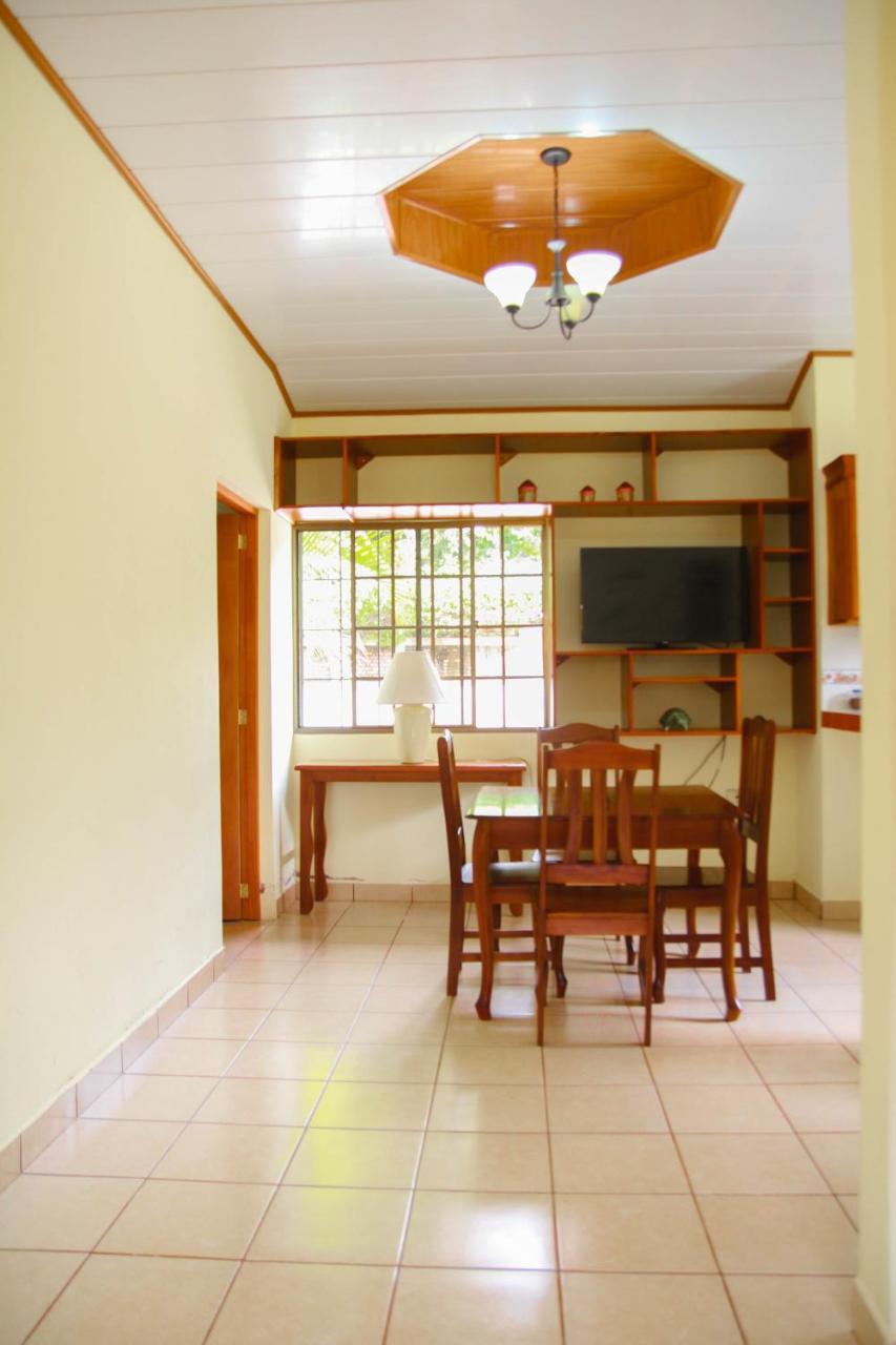 Apart Hotel Acuarious de Luis Estelí Extérieur photo