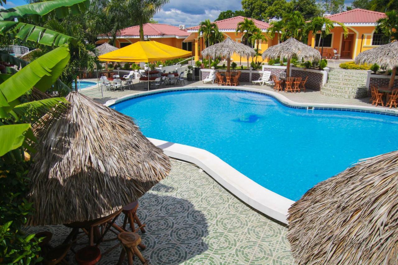 Apart Hotel Acuarious de Luis Estelí Extérieur photo