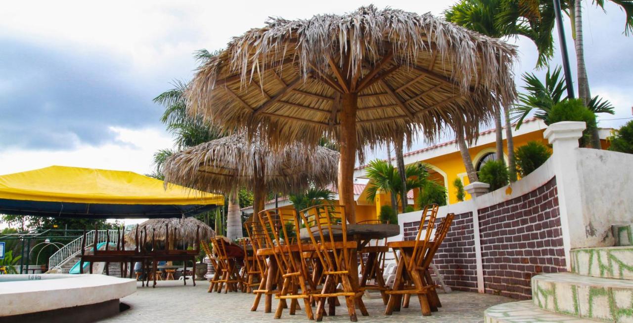 Apart Hotel Acuarious de Luis Estelí Extérieur photo